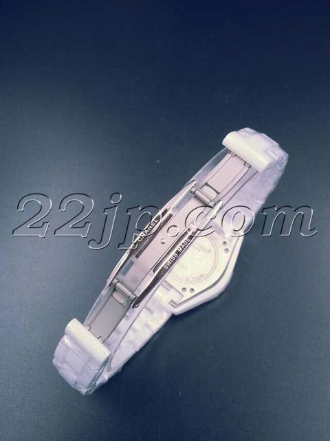 シャネル時計角部分ディテール